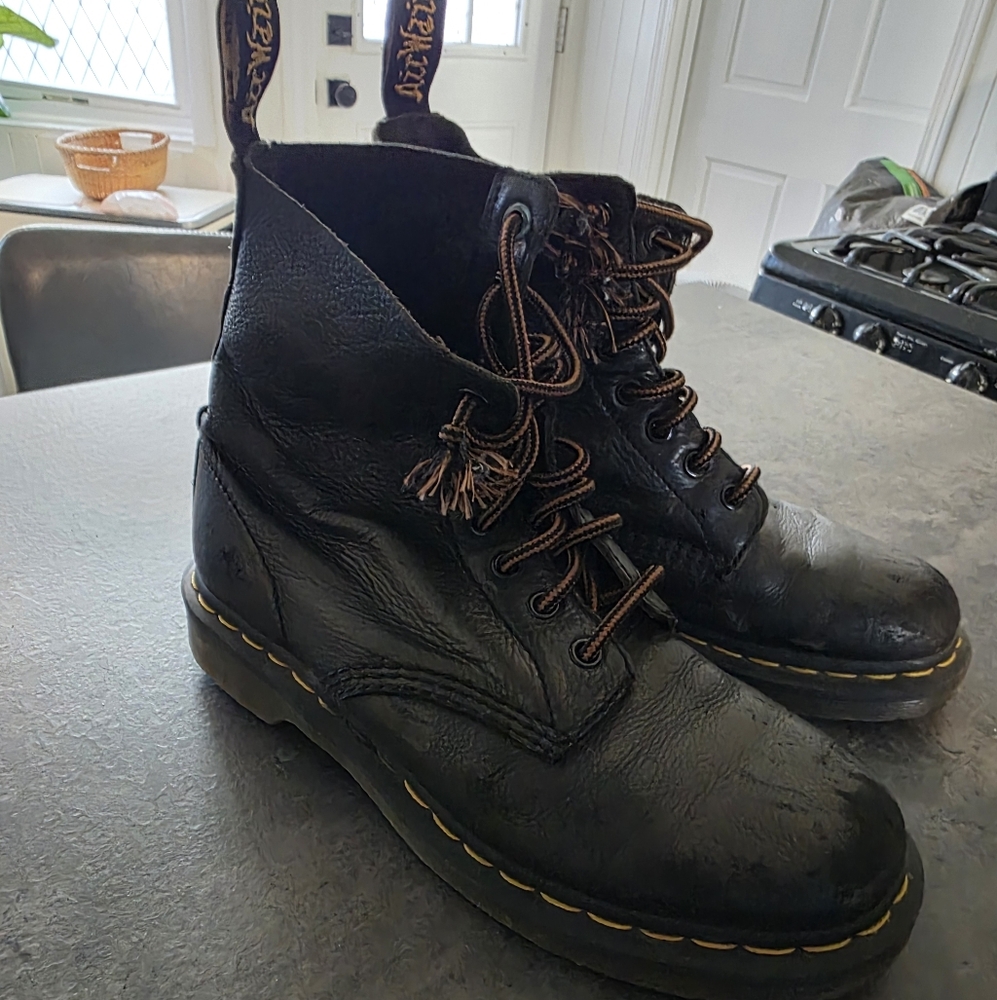 Women's Vintage Doc Dr Martens Black Boots UK Size 6 US Size 8 Pascal Distressed